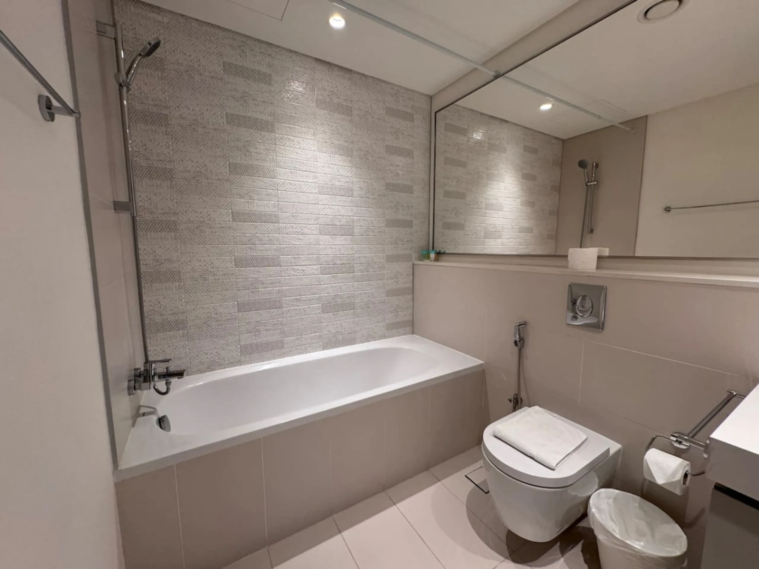 2 Bed - Sunrise Bay - Beach Access (8)