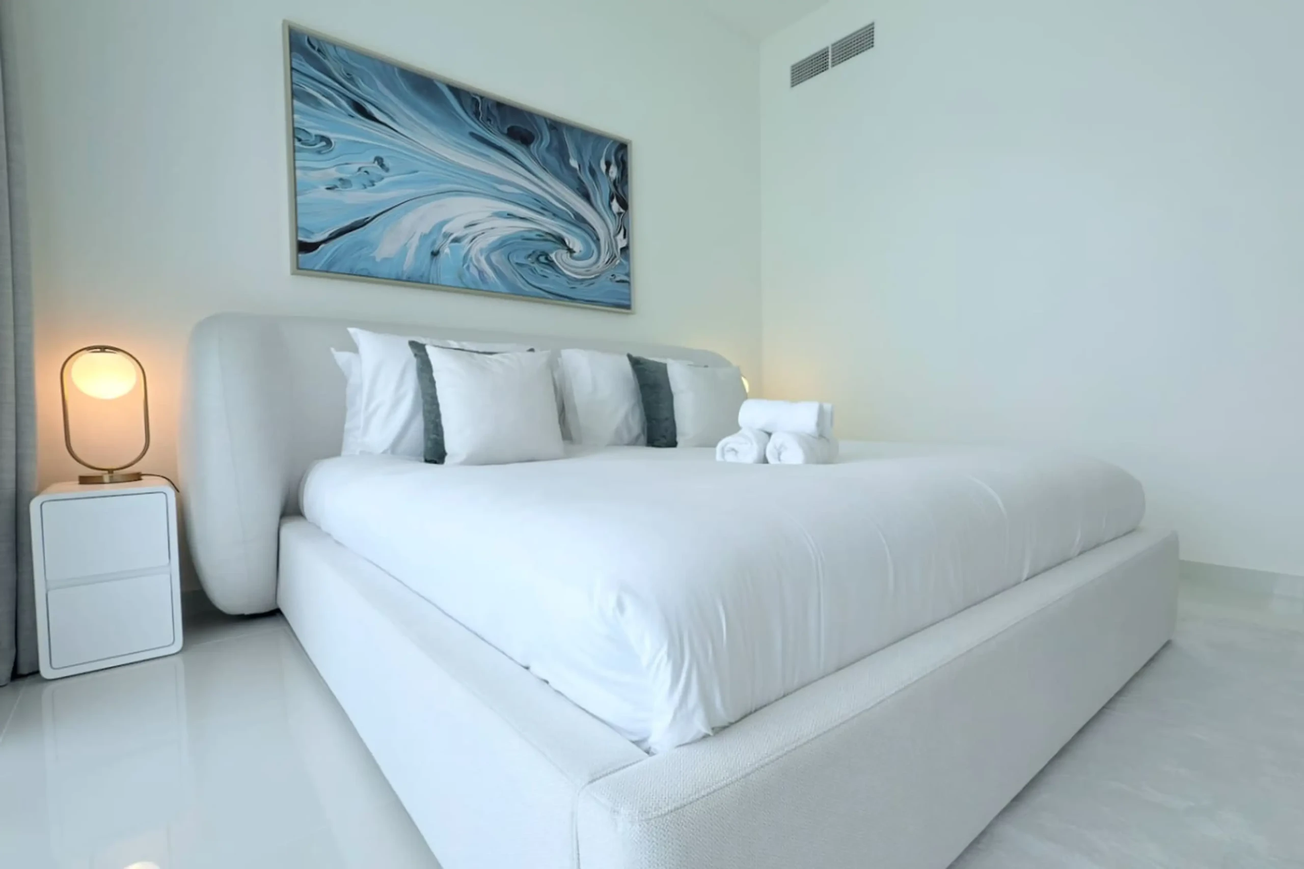 2BR - Emaar Beachfront Grand Bleu - Beach Stay (39)