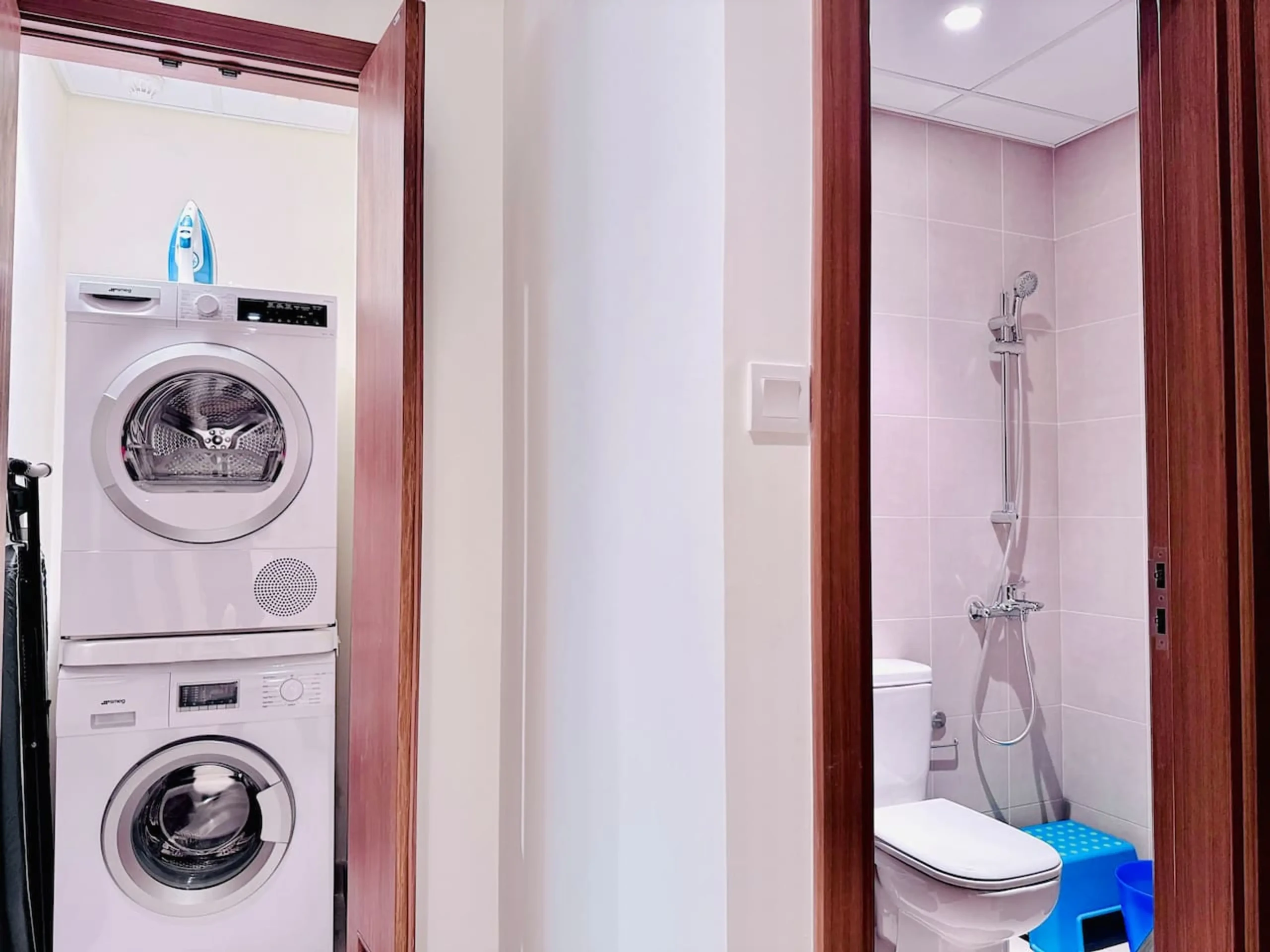 Canal Front Luxury 2BR Stay (19)