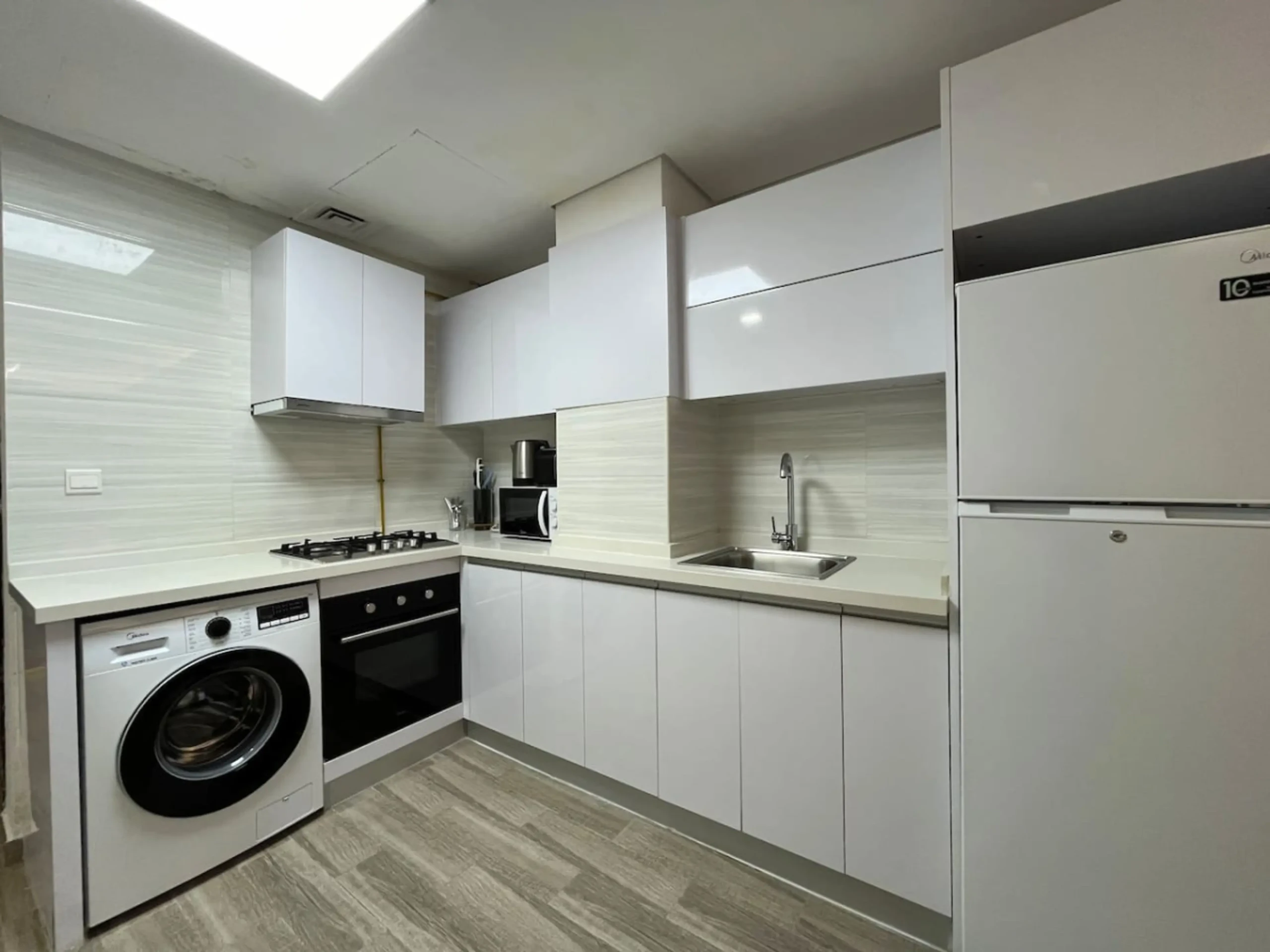 Elegant Studio, Laya Mansion JVC (23)