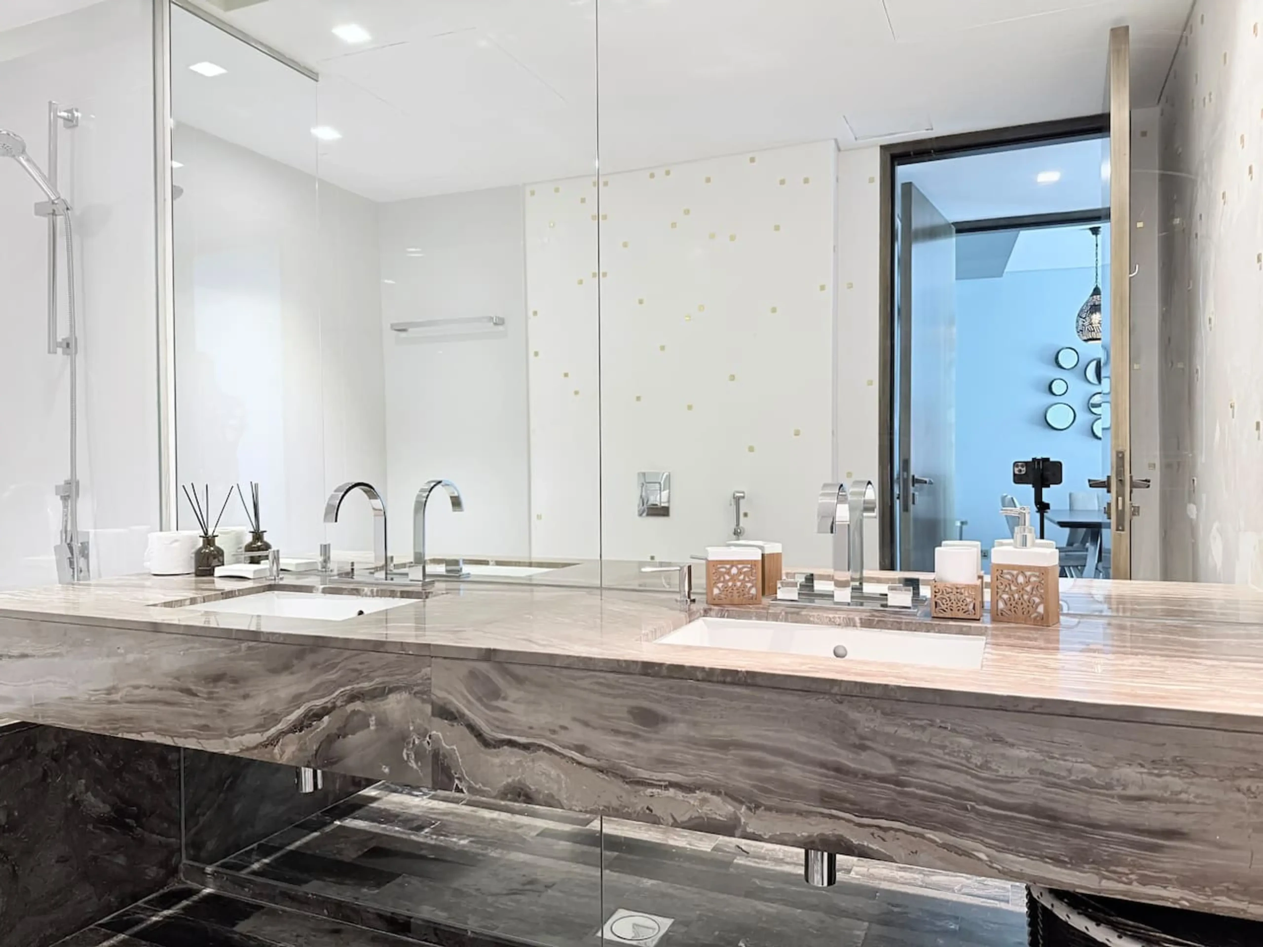 Fendi 1BR - Damac Heights (104)