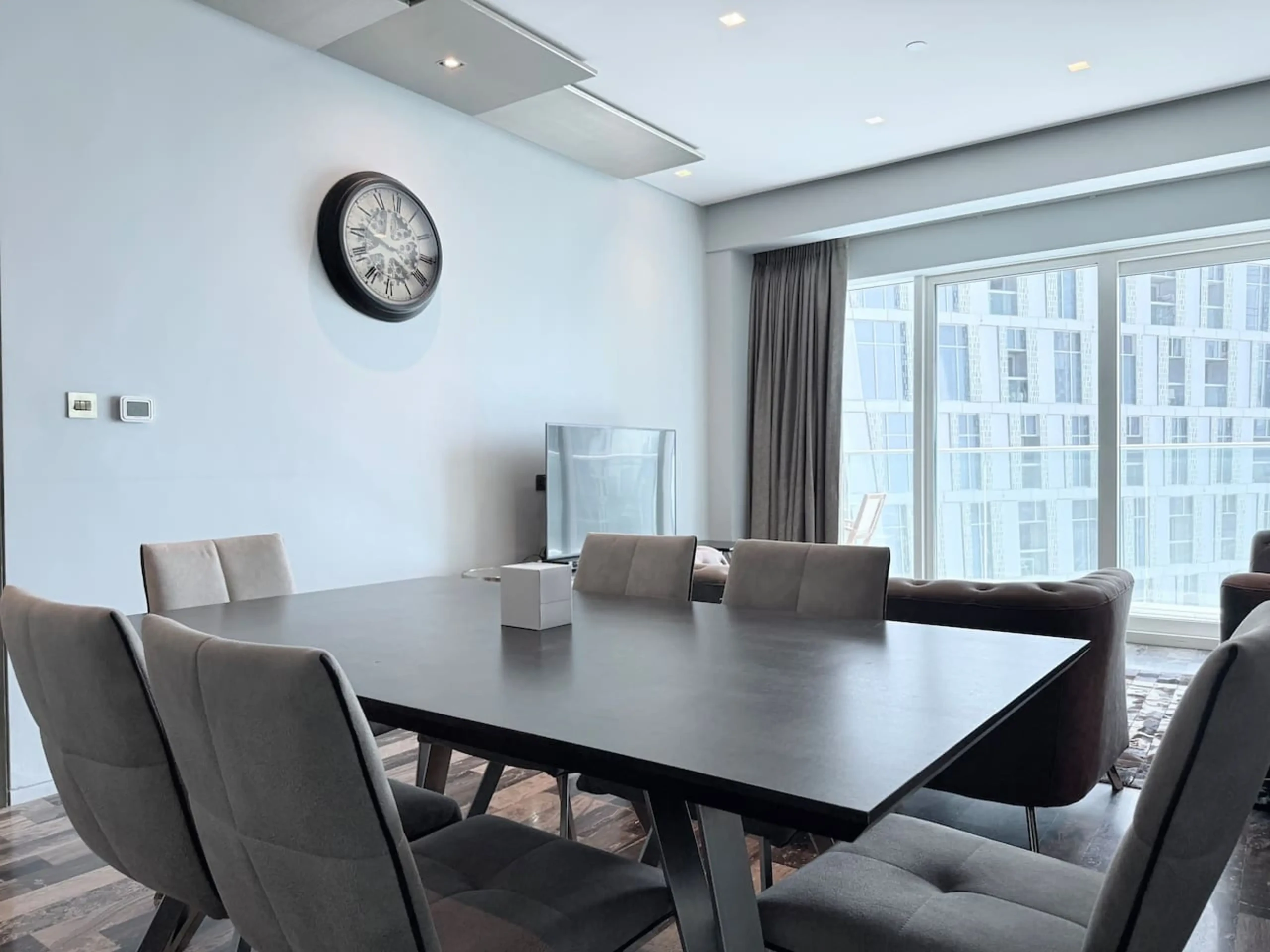 Fendi 1BR - Damac Heights (112)