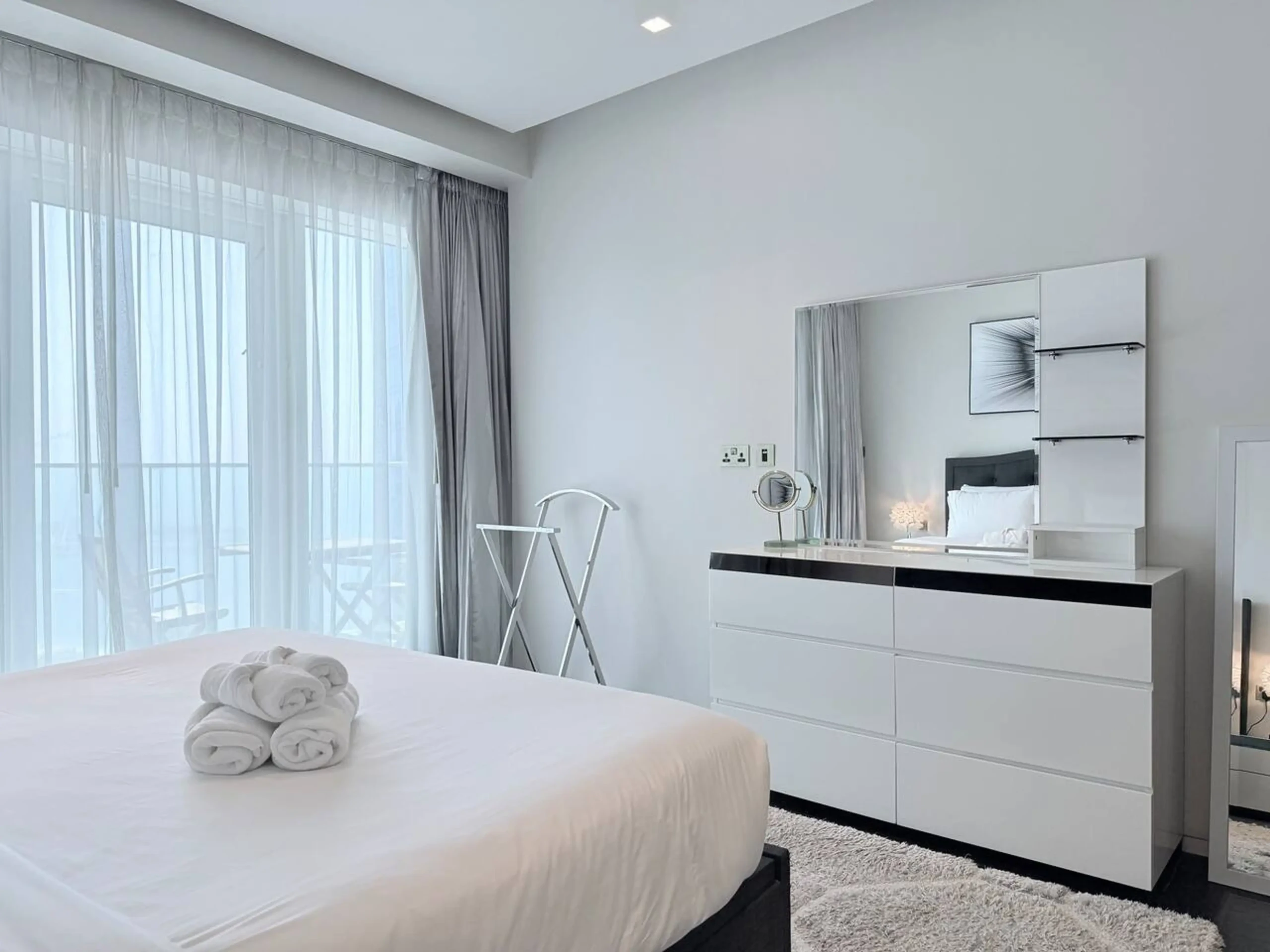 Fendi 1BR - Damac Heights (116)