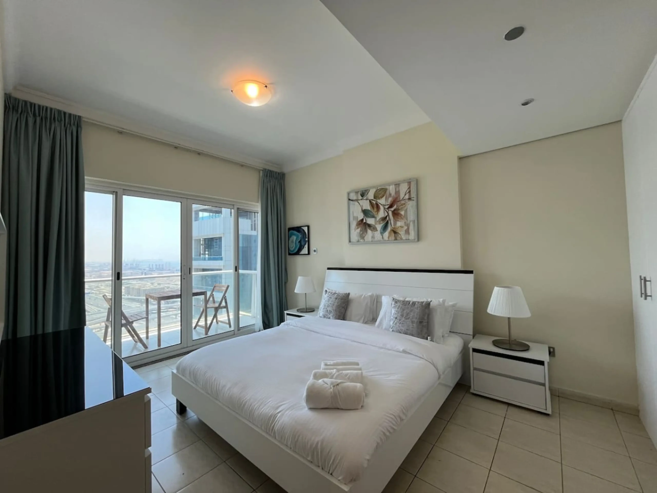 Lakeview One Bed in JLT (10)