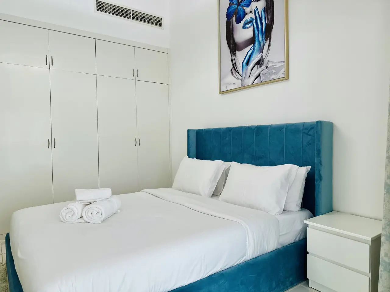 Marina Park One-Bed Gem (11)
