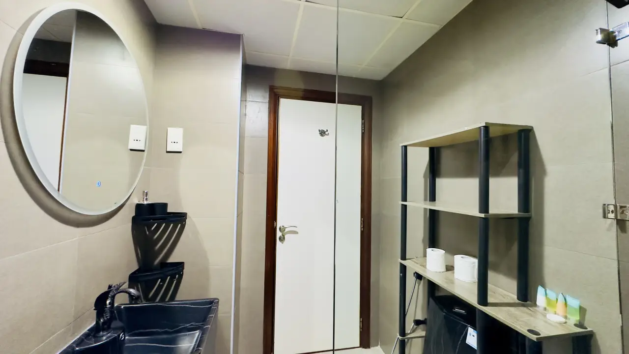 Marina Park One-Bed Gem (7)