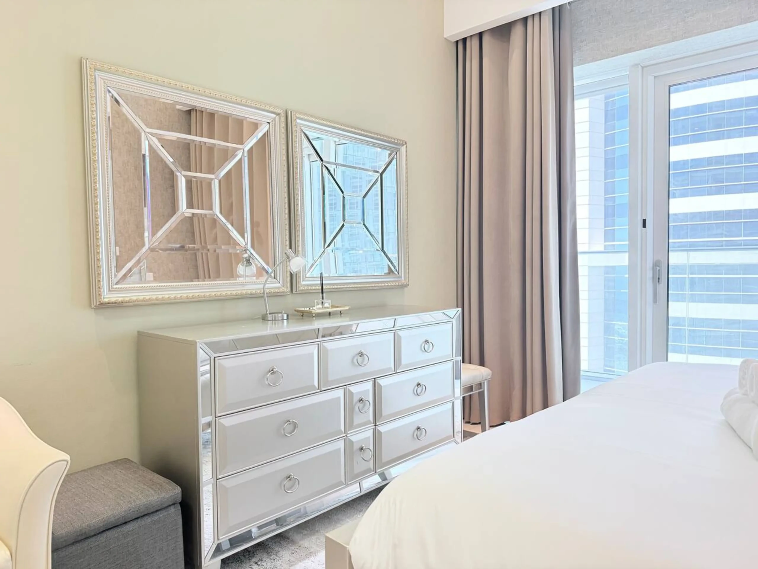 Premium Stay Damac Heights 1BR (35)